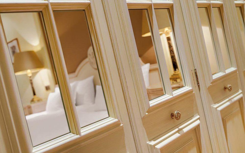 Hotel Koenigshof Мюнхен Екстериор снимка