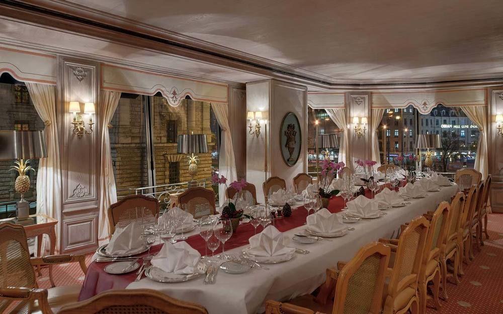 Hotel Koenigshof Мюнхен Екстериор снимка