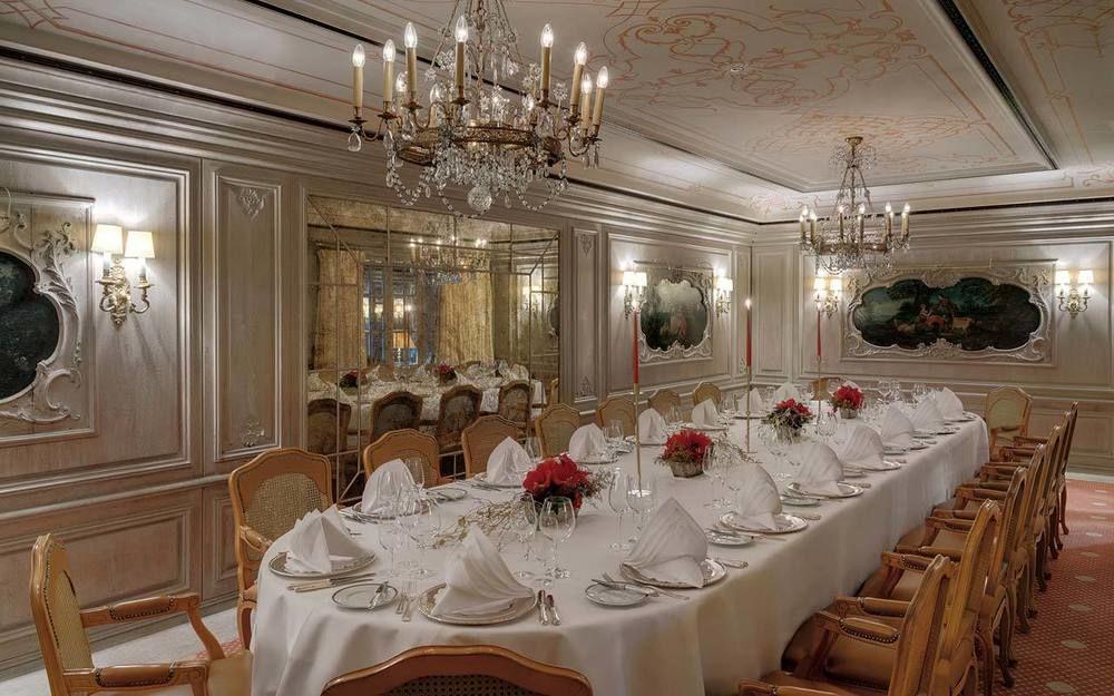 Hotel Koenigshof Мюнхен Екстериор снимка
