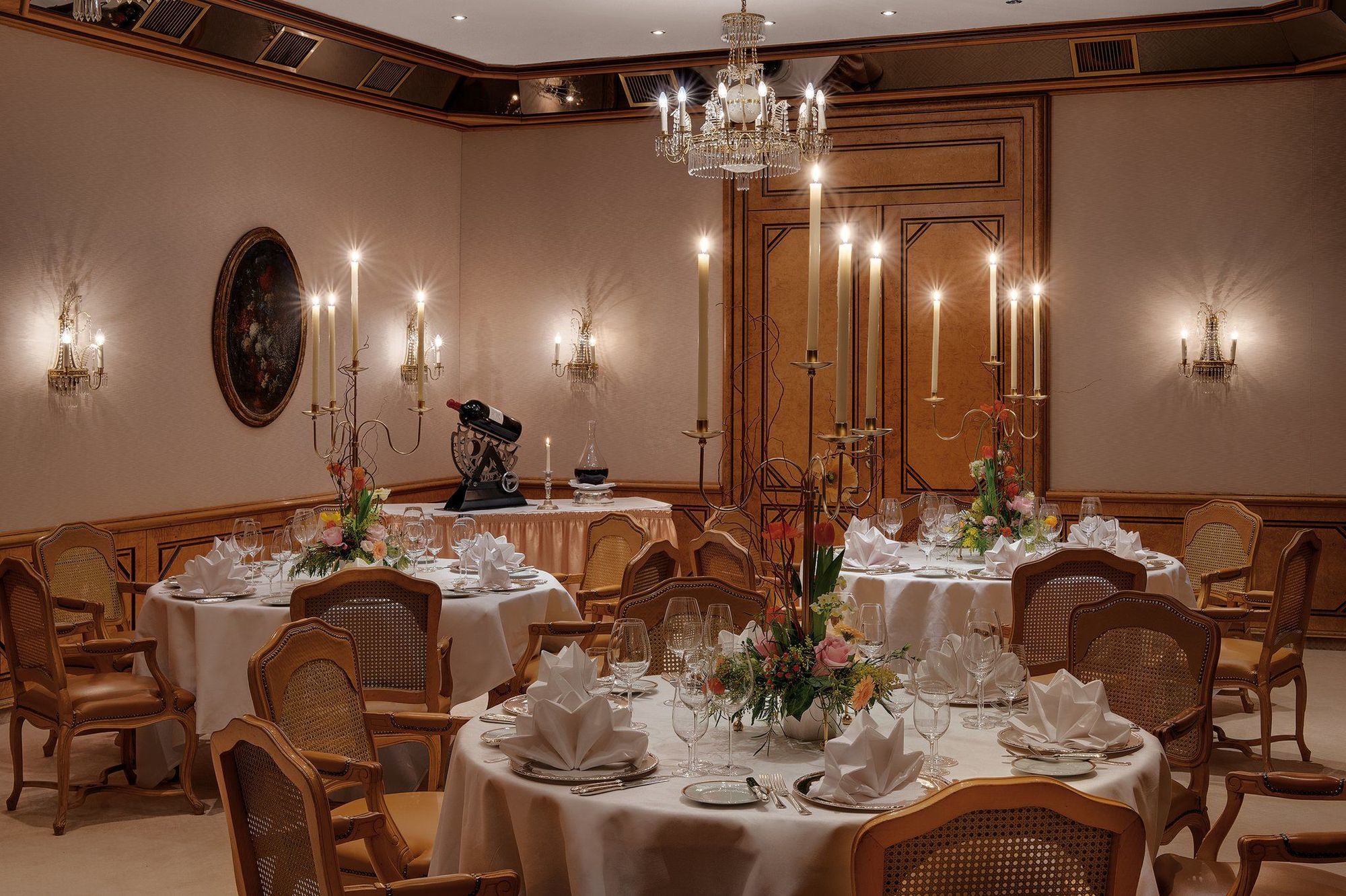 Hotel Koenigshof Мюнхен Екстериор снимка